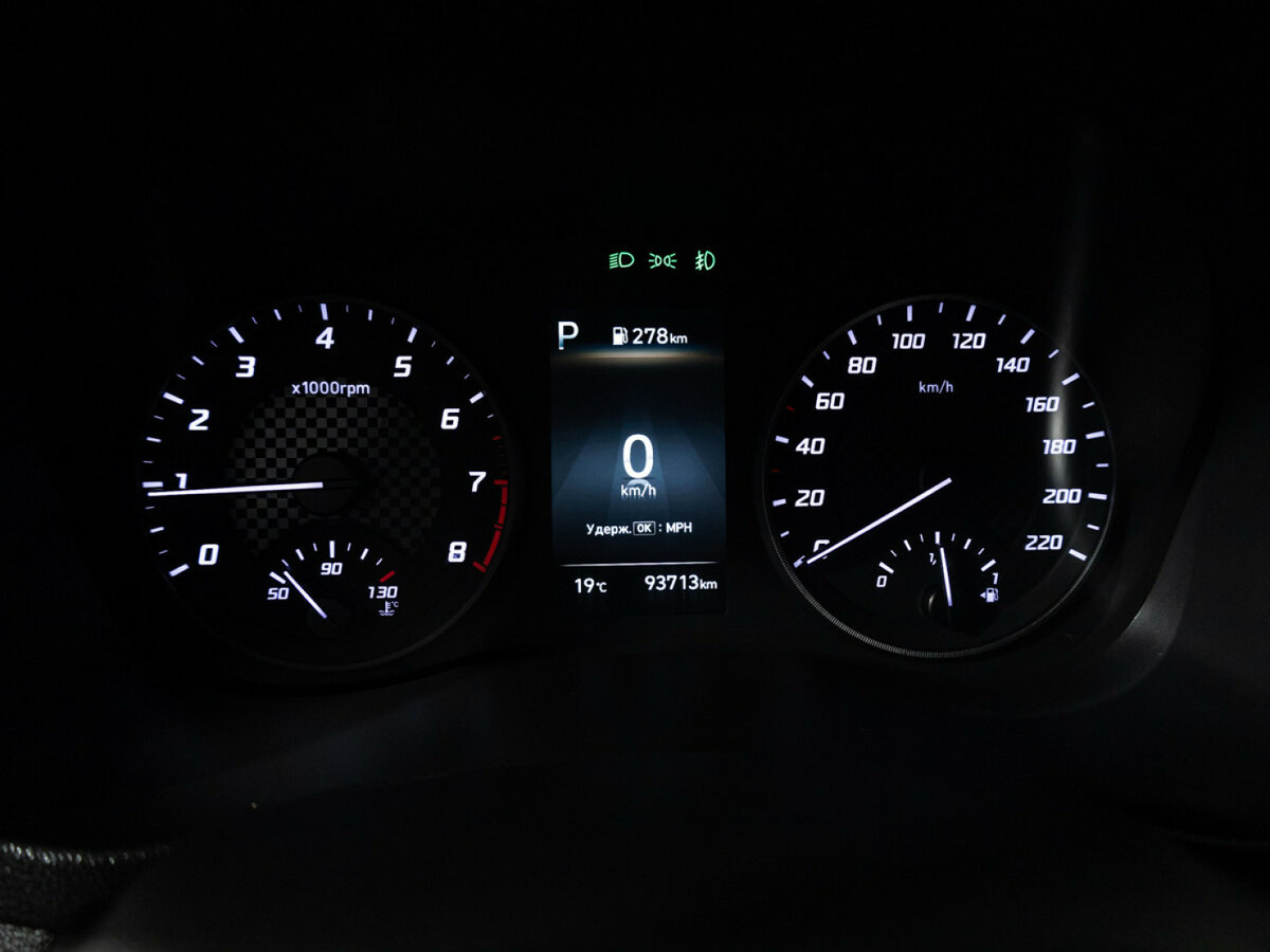 Купить Hyundai Solaris с пробегом. Фото: #11