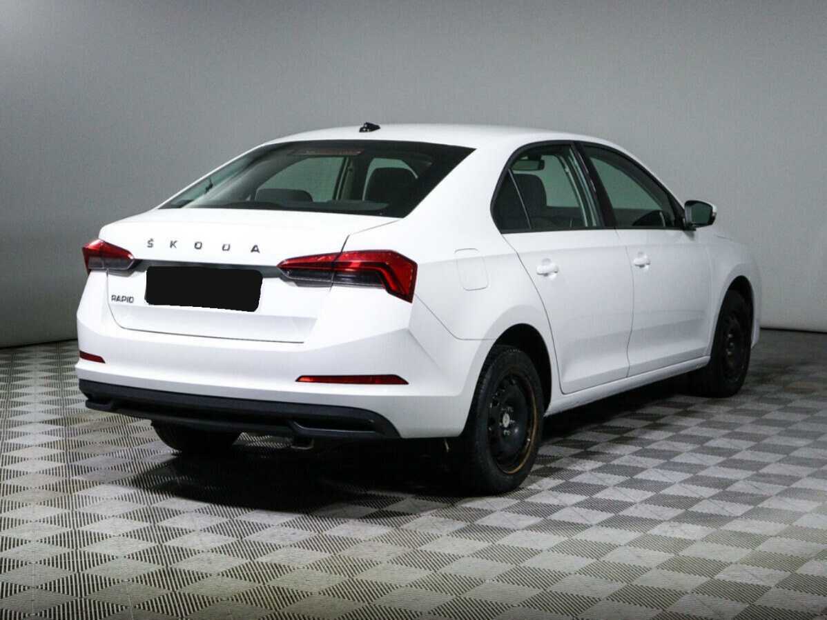 Купить Skoda Rapid с пробегом. Фото: #4