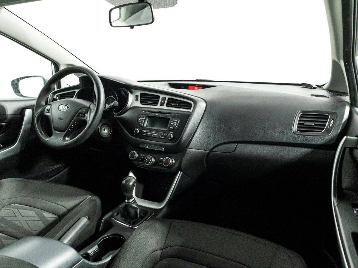 Купить Kia Ceed с пробегом. Фото: #8