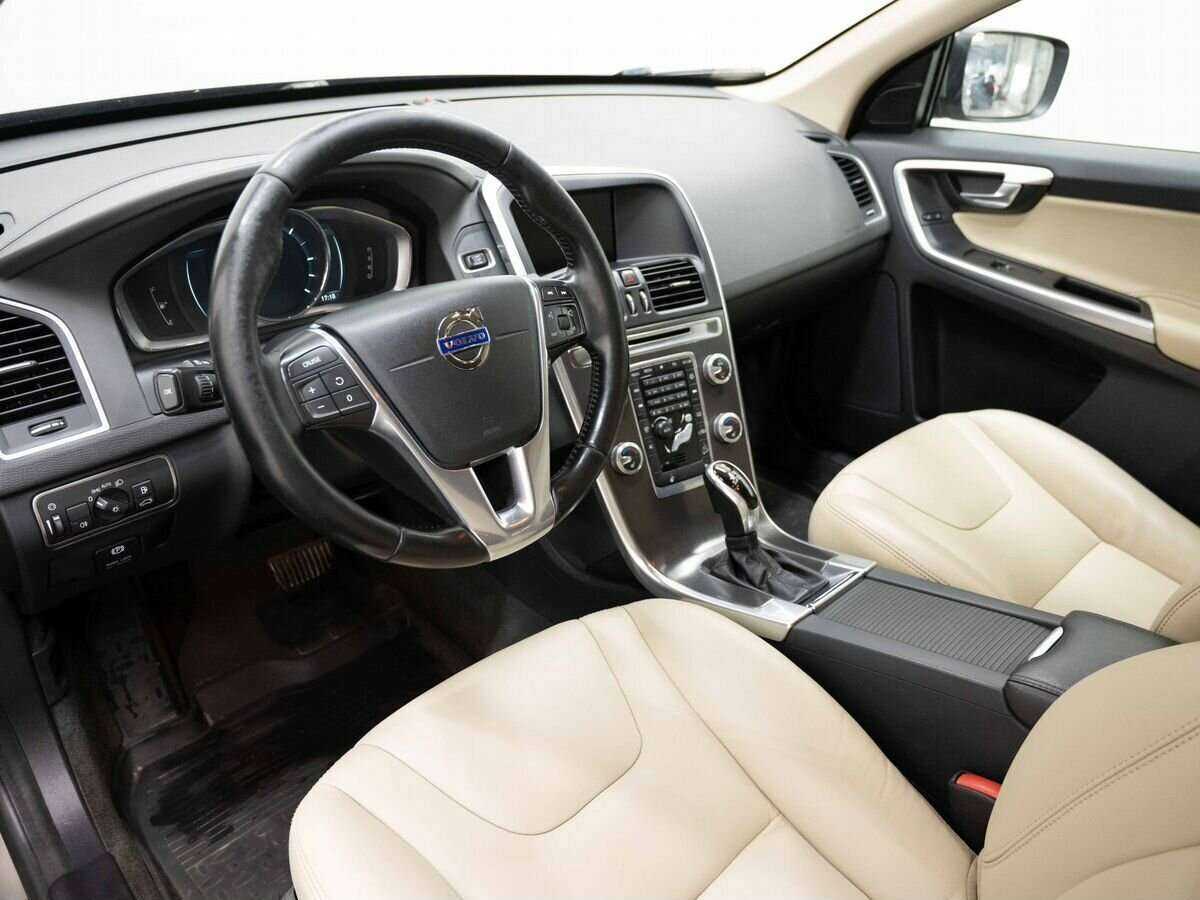 Купить Volvo XC60 с пробегом. Фото: #6