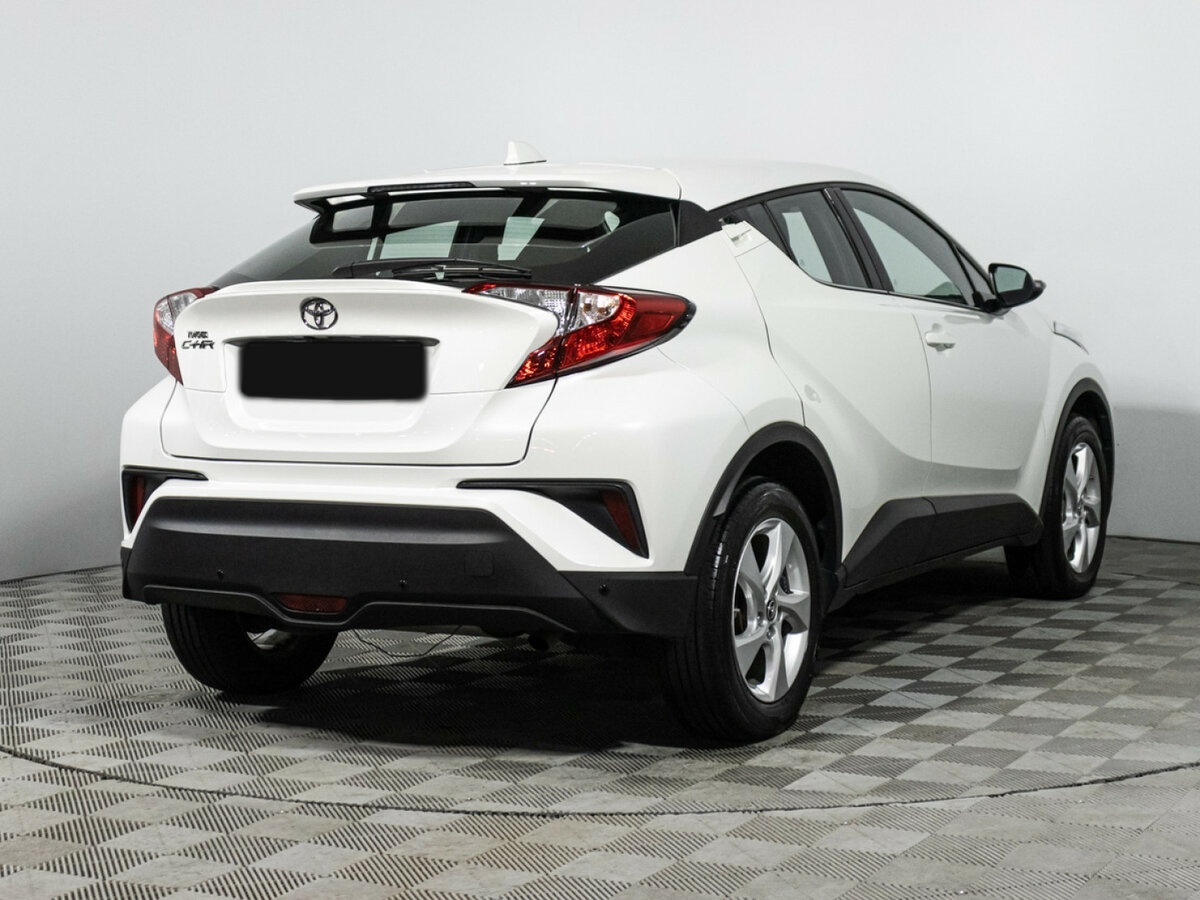 Купить Toyota C-HR с пробегом. Фото: #4