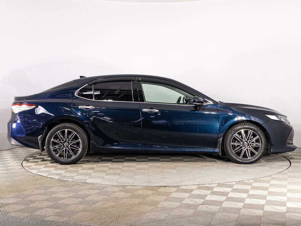 Купить Toyota Camry с пробегом. Фото: #3