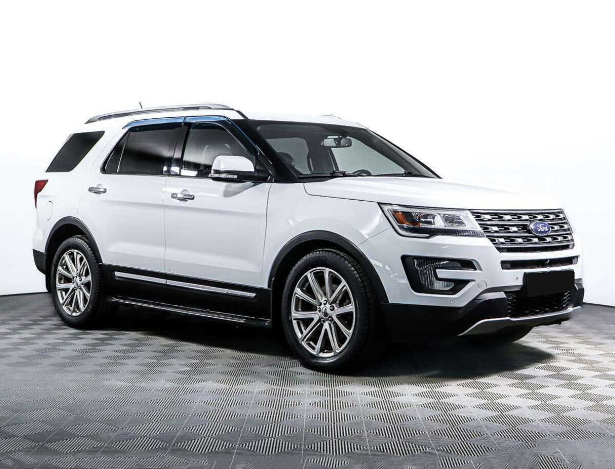 Купить Ford Explorer с пробегом. Фото: #2