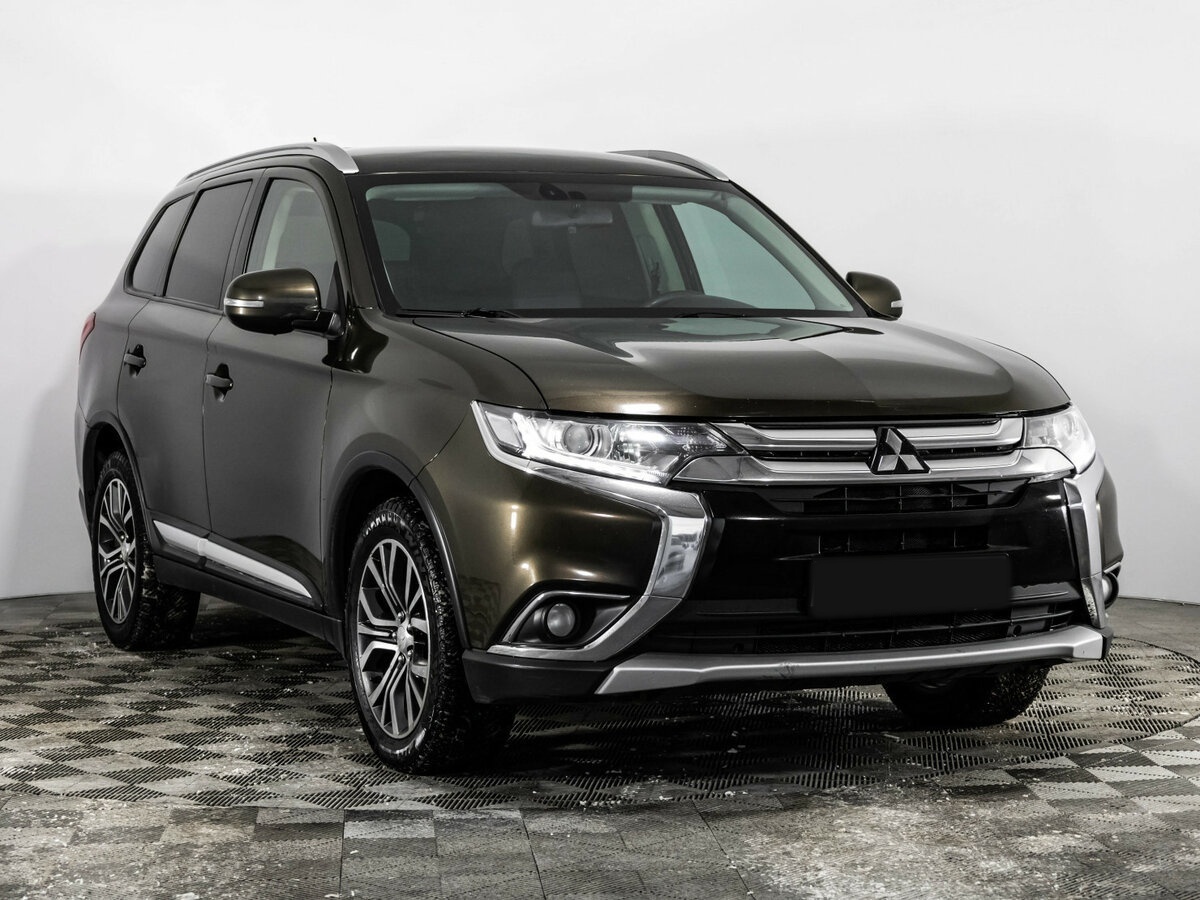 Купить Mitsubishi Outlander с пробегом. Фото: #2