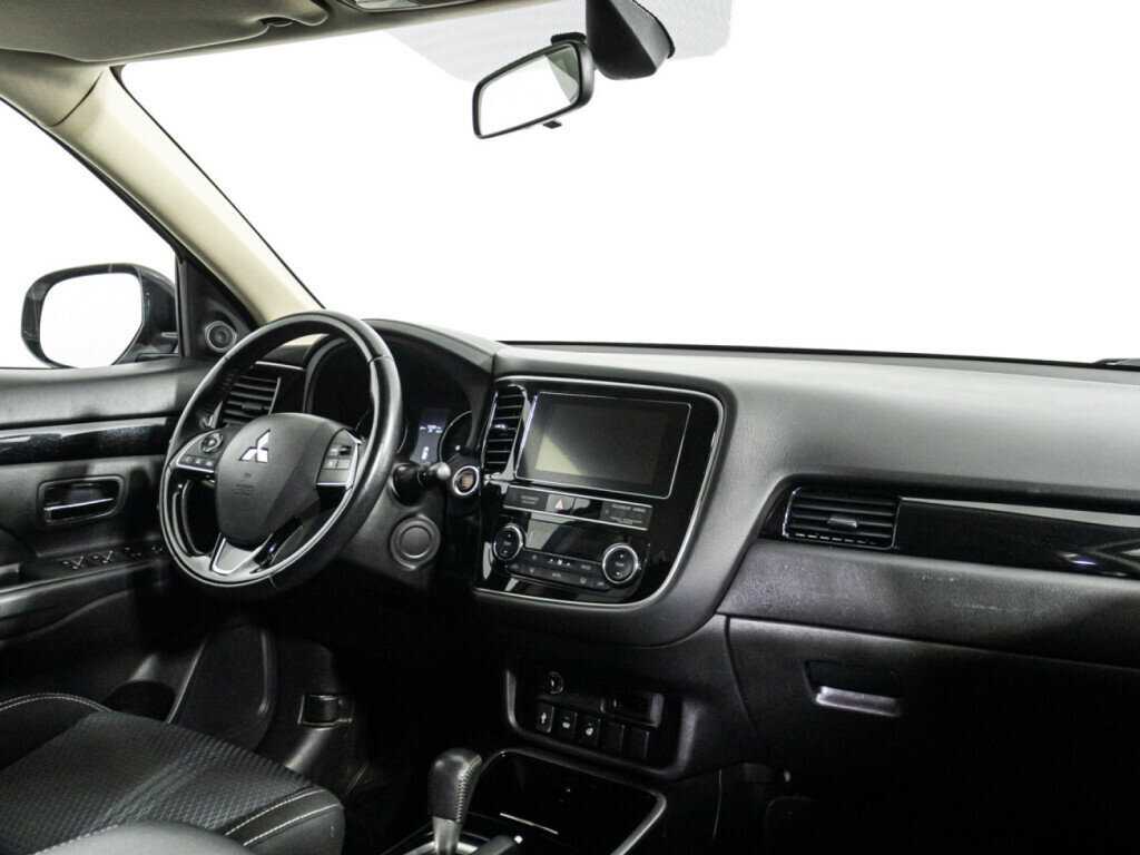 Купить Mitsubishi Outlander с пробегом. Фото: #8