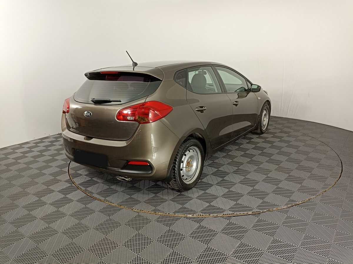 Купить Kia Ceed с пробегом. Фото: #4