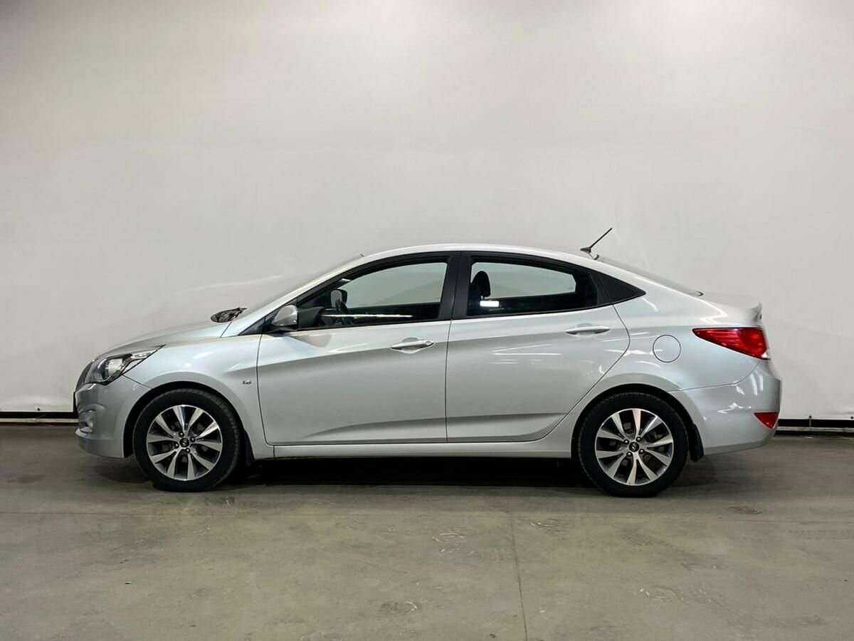 Купить Hyundai Solaris с пробегом. Фото: #7