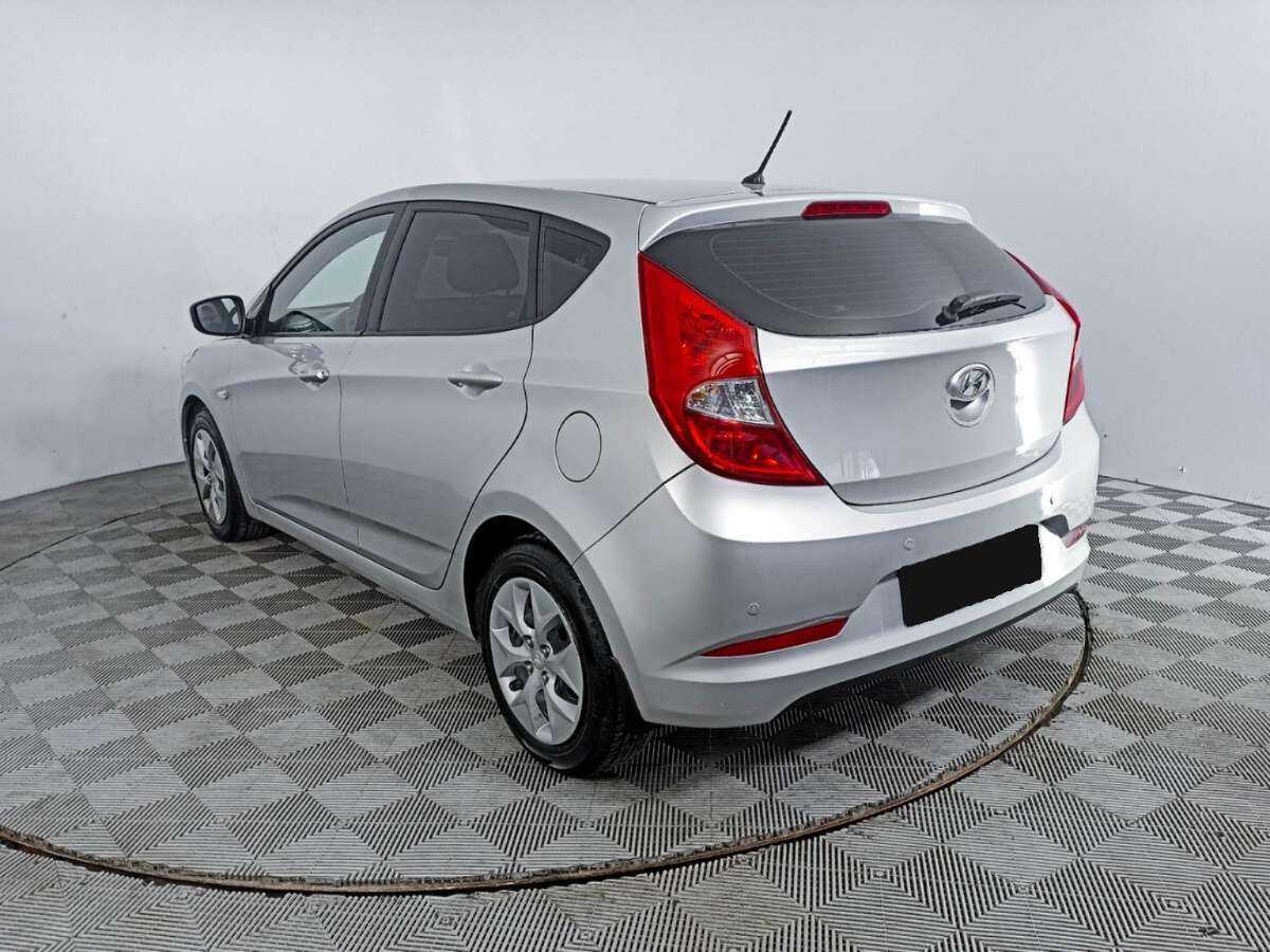 Купить Hyundai Solaris с пробегом. Фото: #6