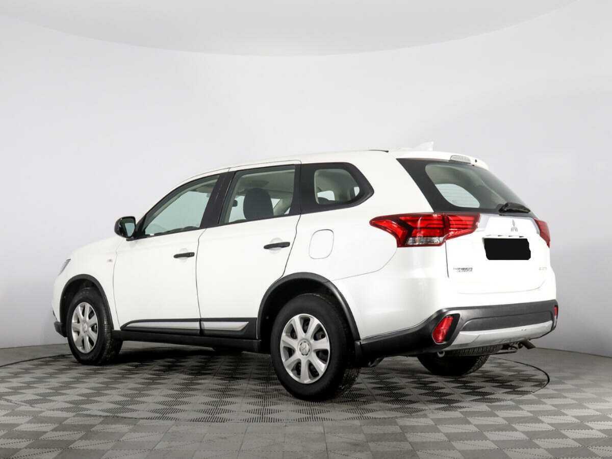 Купить Mitsubishi Outlander с пробегом. Фото: #6