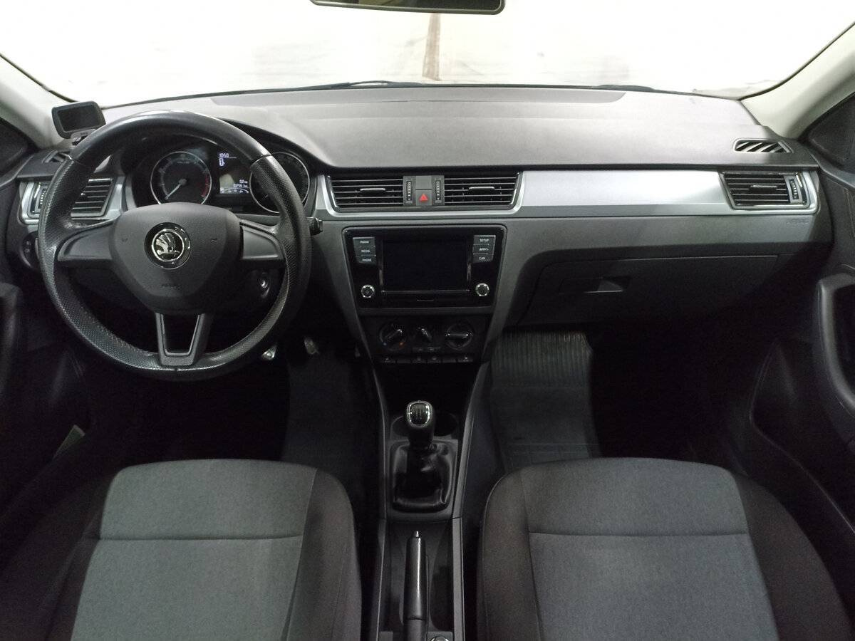 Купить Skoda Rapid с пробегом. Фото: #13