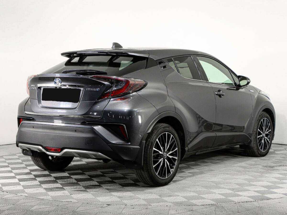 Купить Toyota C-HR с пробегом. Фото: #4