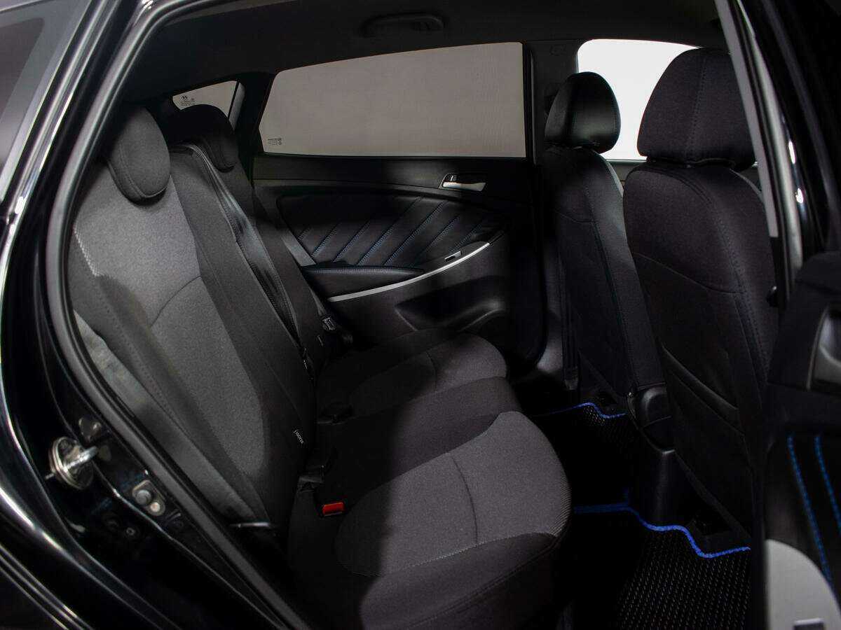 Купить Hyundai Solaris с пробегом. Фото: #7
