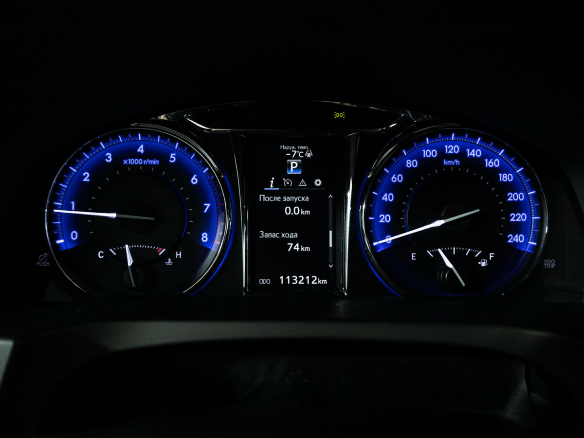 Купить Toyota Camry с пробегом. Фото: #11