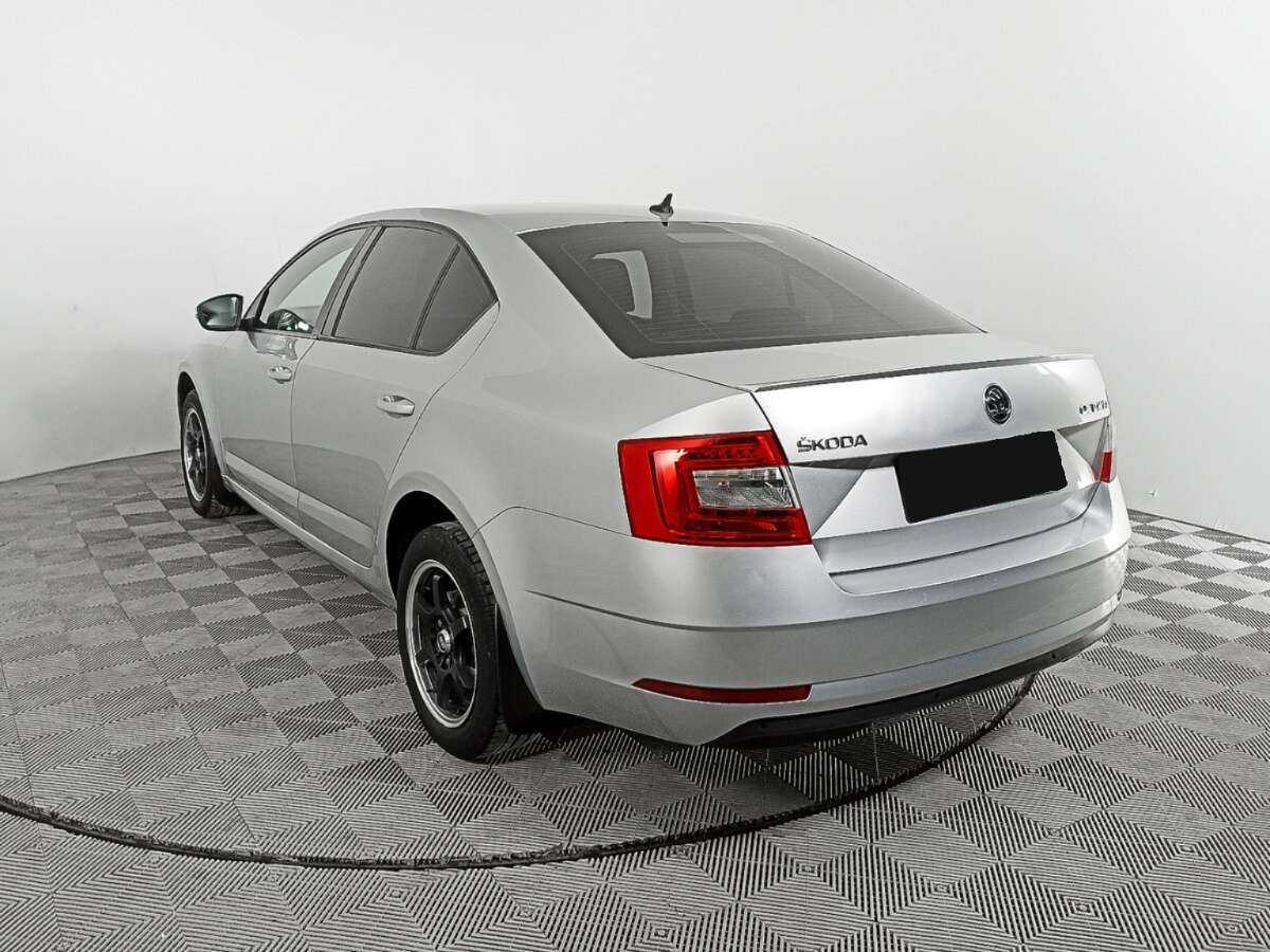 Купить Skoda Octavia с пробегом. Фото: #6