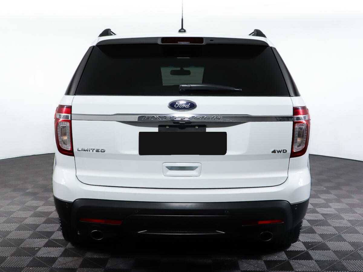 Купить Ford Explorer с пробегом. Фото: #5