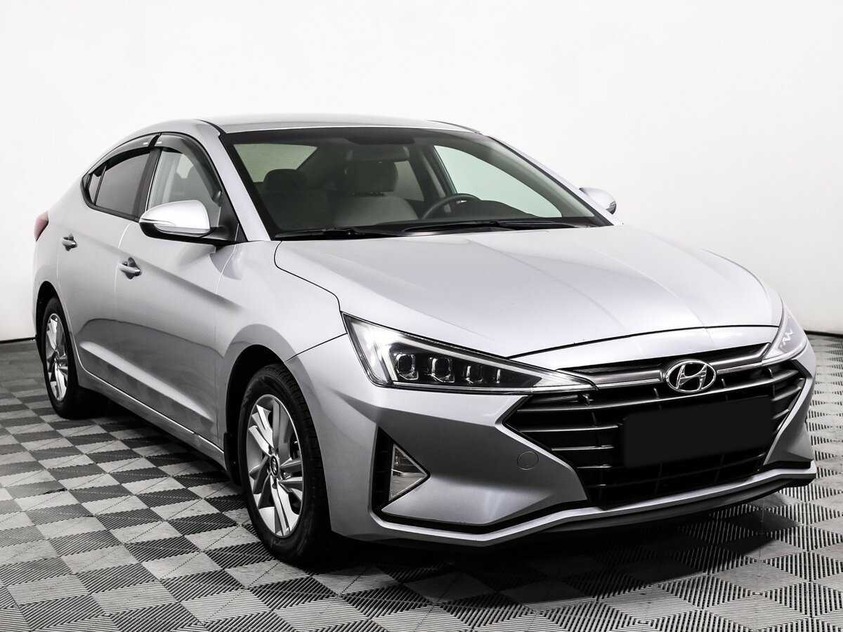 Купить Hyundai Elantra с пробегом. Фото: #2