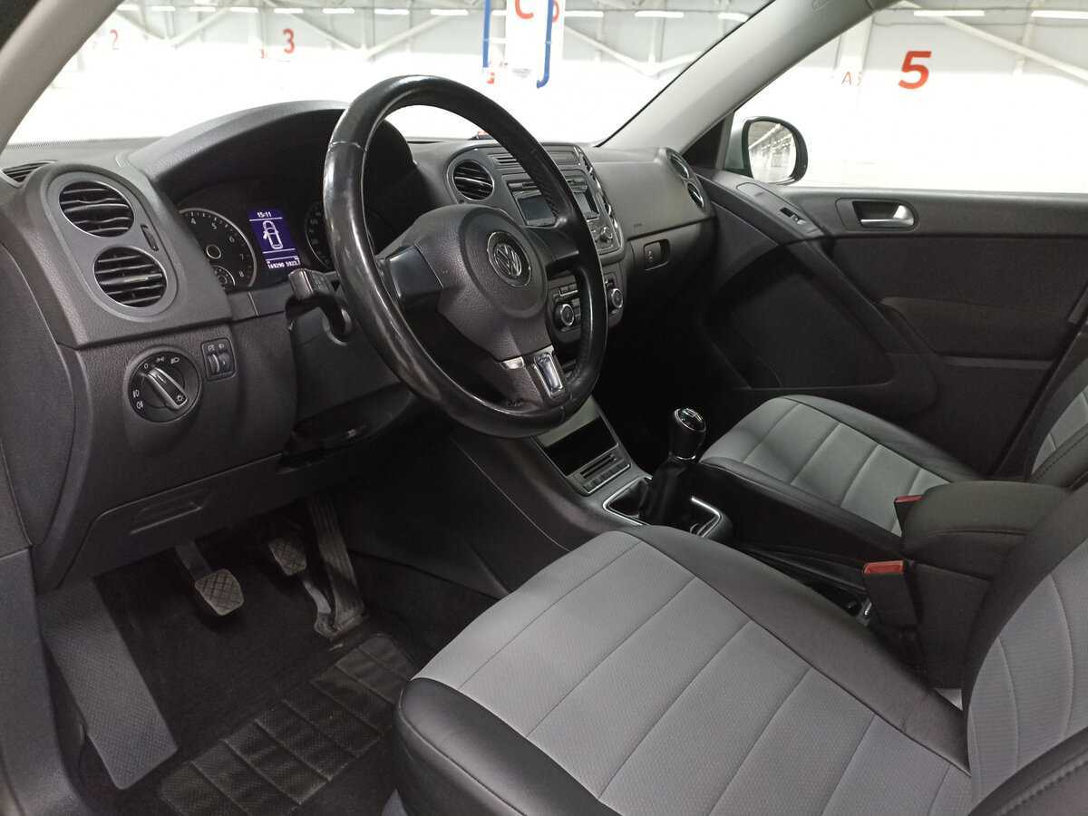 Купить Volkswagen Tiguan с пробегом. Фото: #15