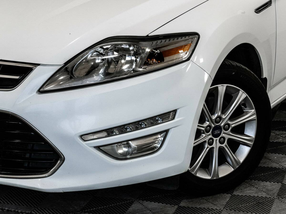 Купить Ford Mondeo с пробегом. Фото: #2