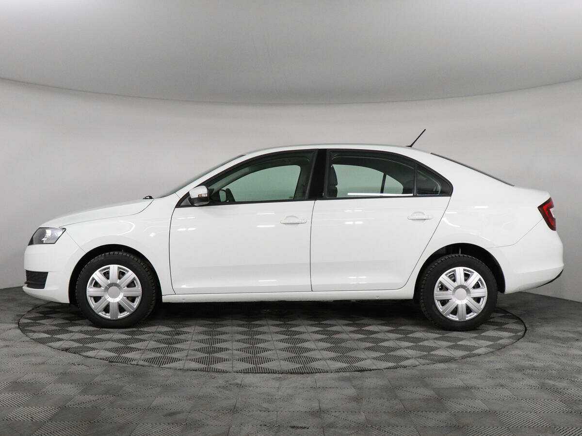 Купить Skoda Rapid с пробегом. Посмотреть фото