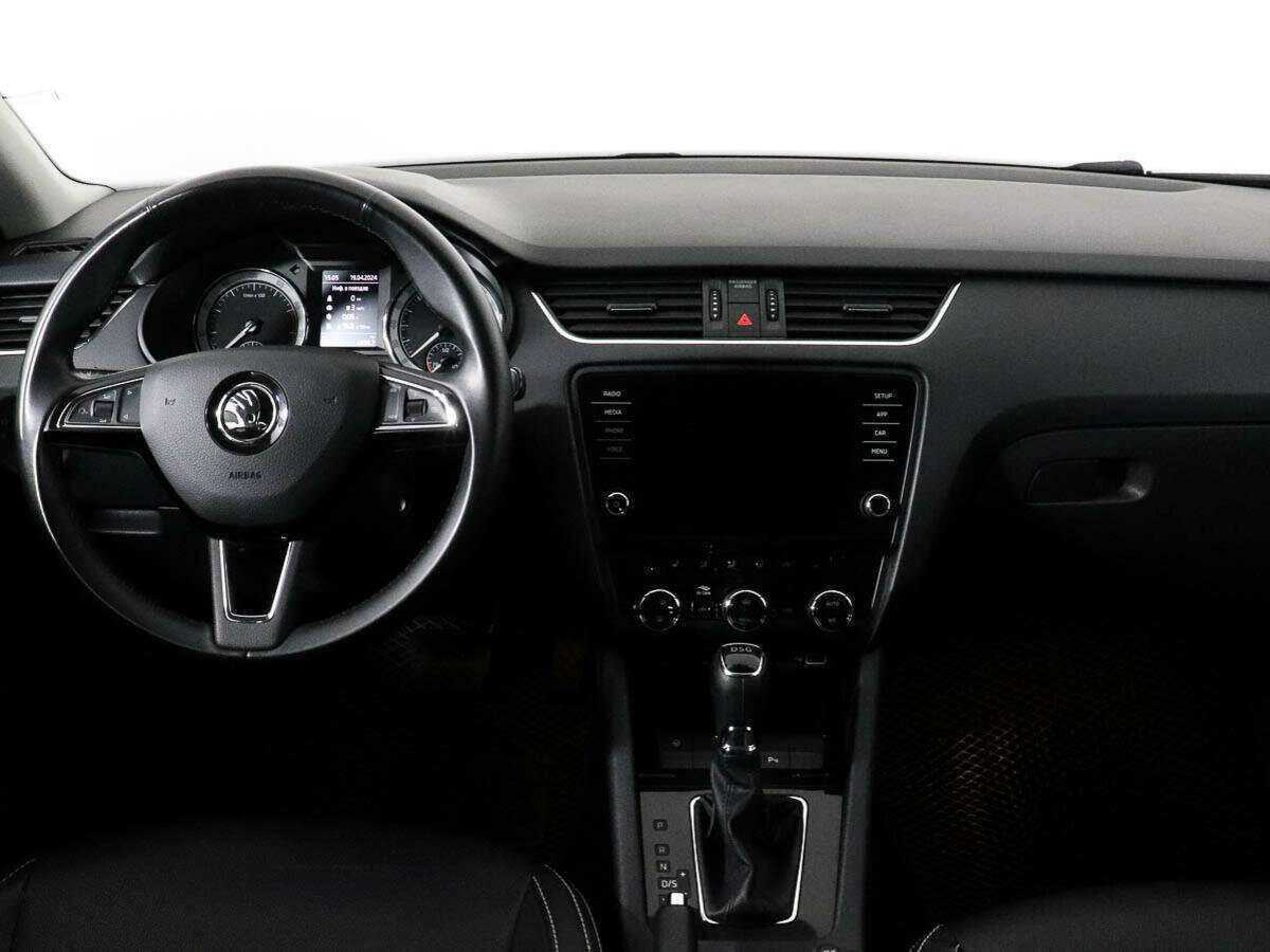 Купить Skoda Octavia с пробегом. Фото: #9
