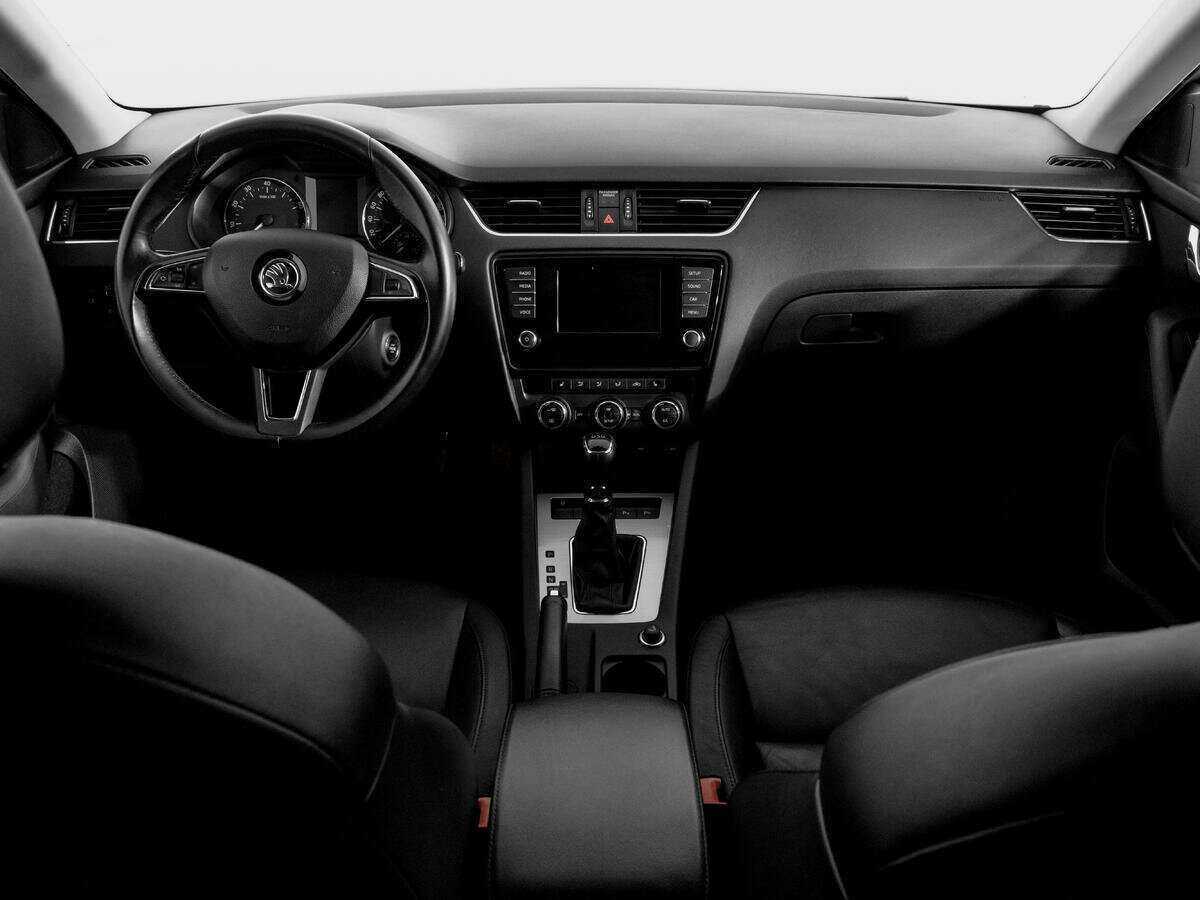 Купить Skoda Octavia с пробегом. Фото: #11