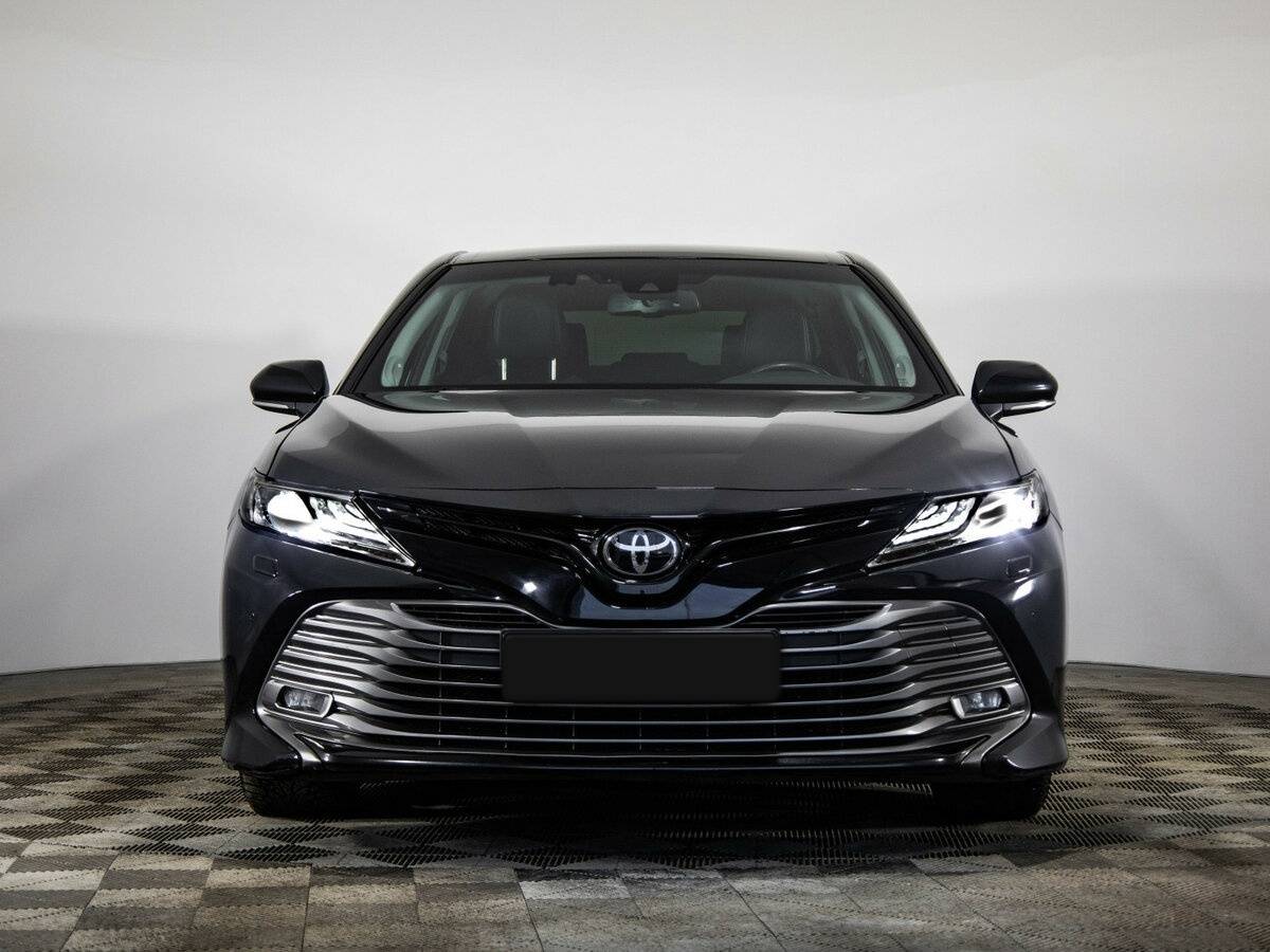 Купить Toyota Camry с пробегом. Фото: #1