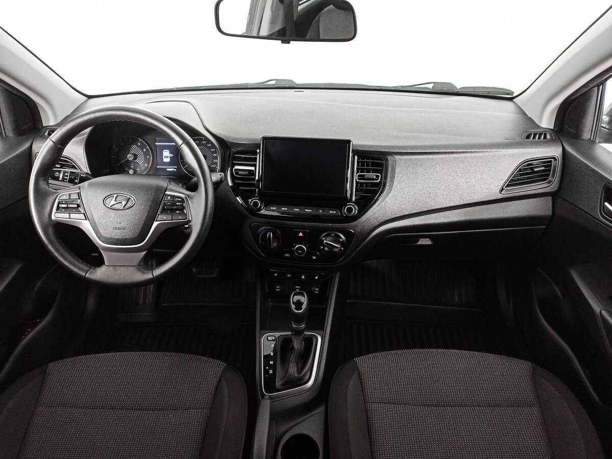 Купить Hyundai Solaris с пробегом. Фото: #13