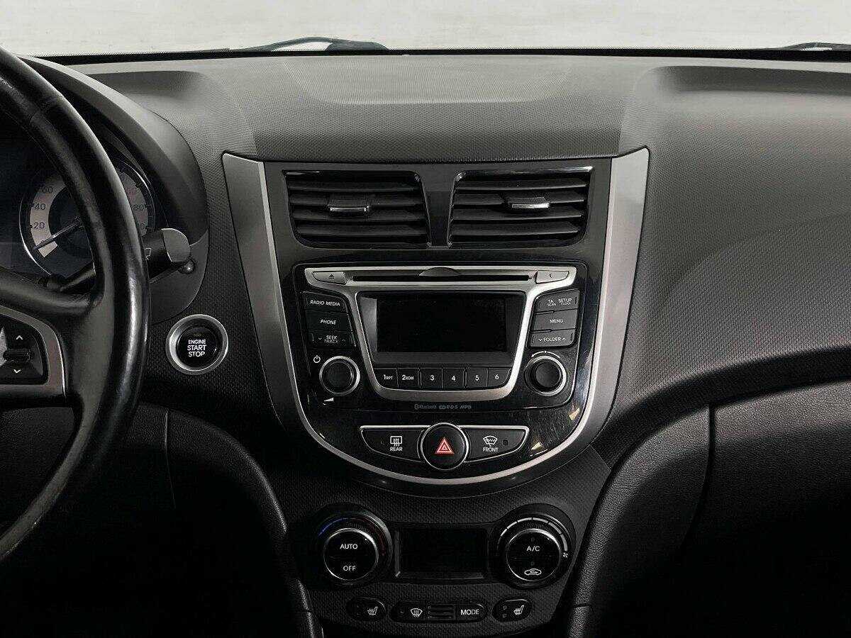 Купить Hyundai Solaris с пробегом. Фото: #9