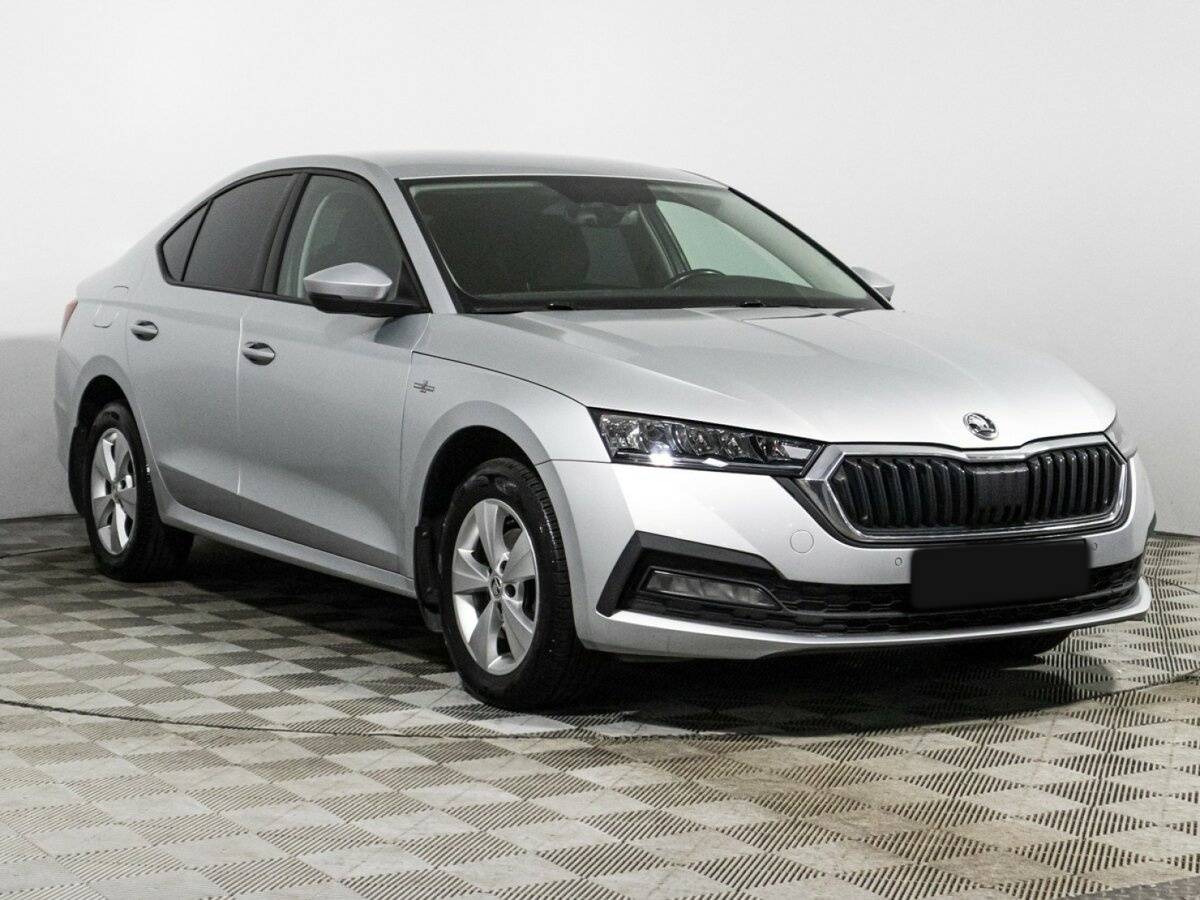 Купить Skoda Octavia с пробегом. Фото: #2