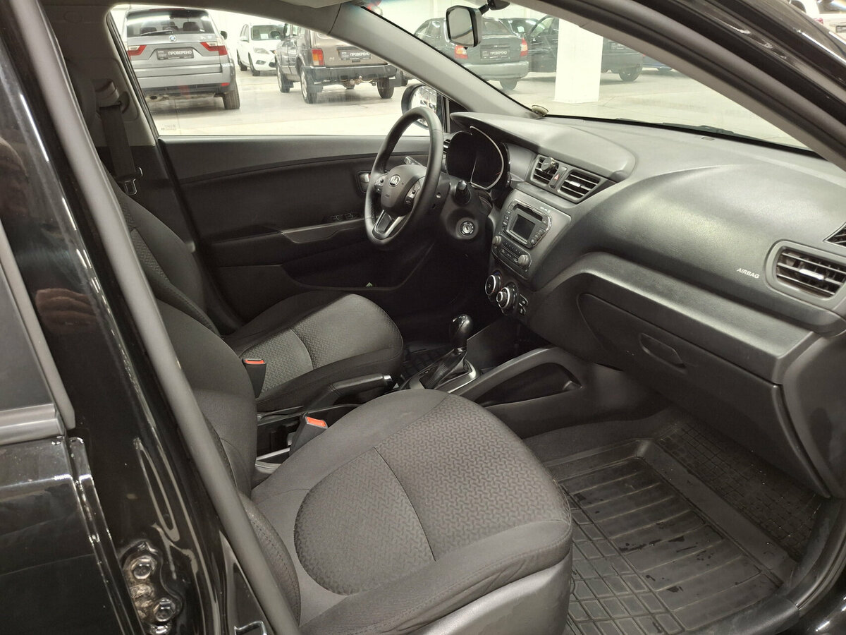 Купить Kia Rio с пробегом. Фото: #9