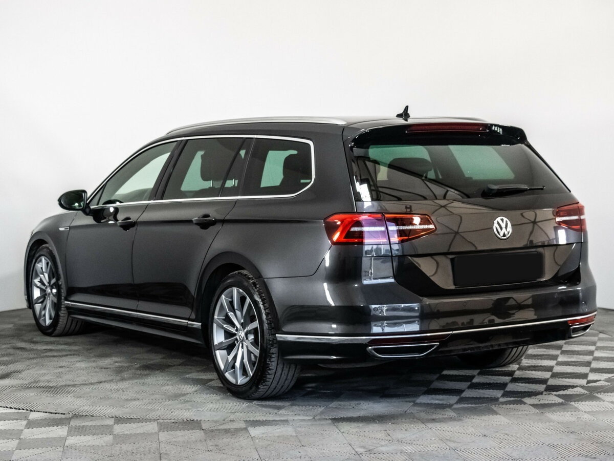 Купить Volkswagen Passat с пробегом. Фото: #6