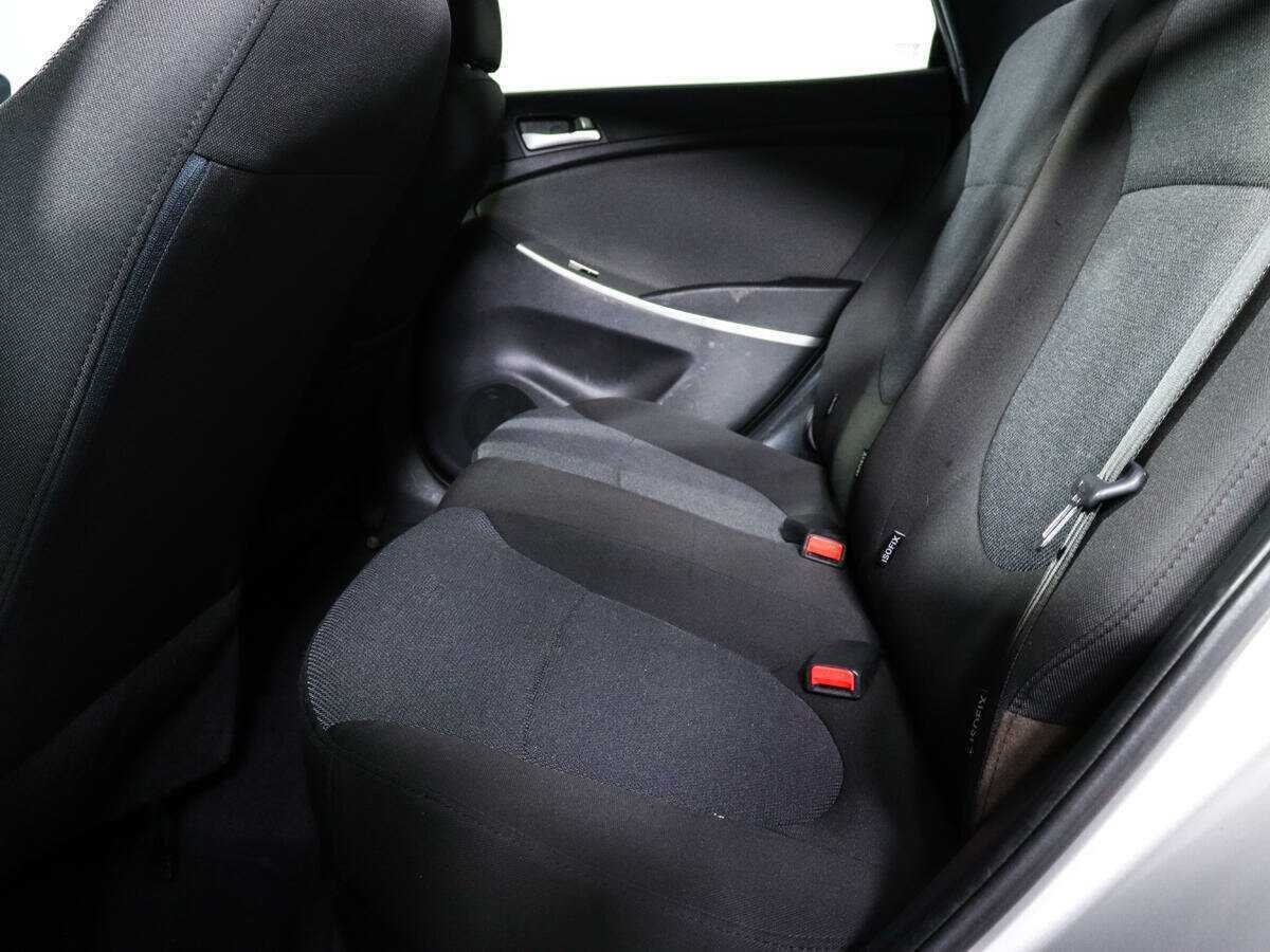 Купить Hyundai Solaris с пробегом. Фото: #9