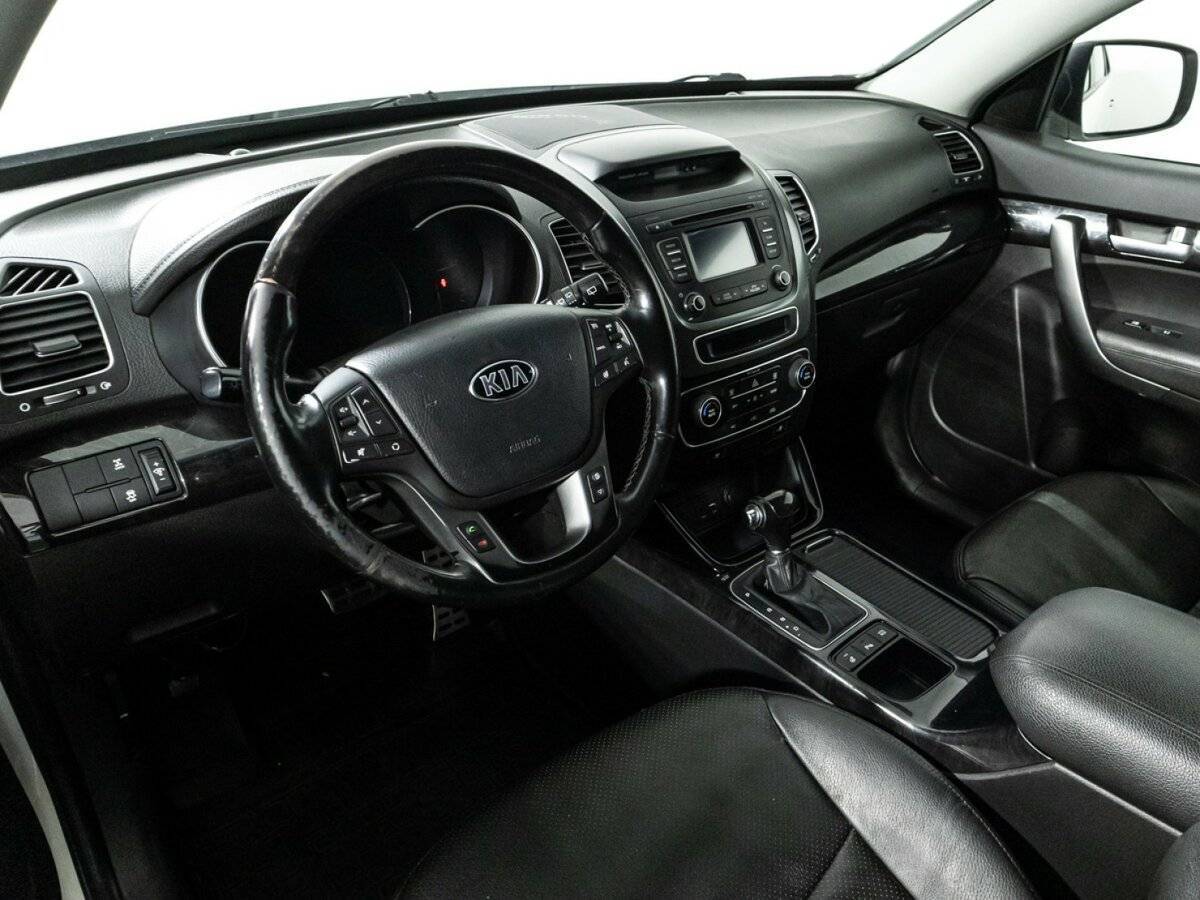 Купить Kia Sorento с пробегом. Фото: #8