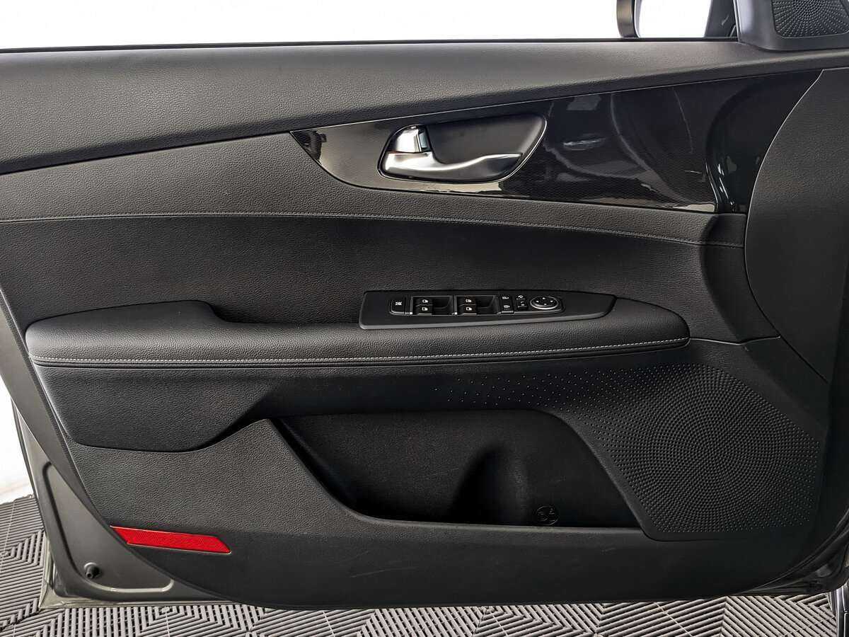 Купить Kia Cerato с пробегом. Фото: #14