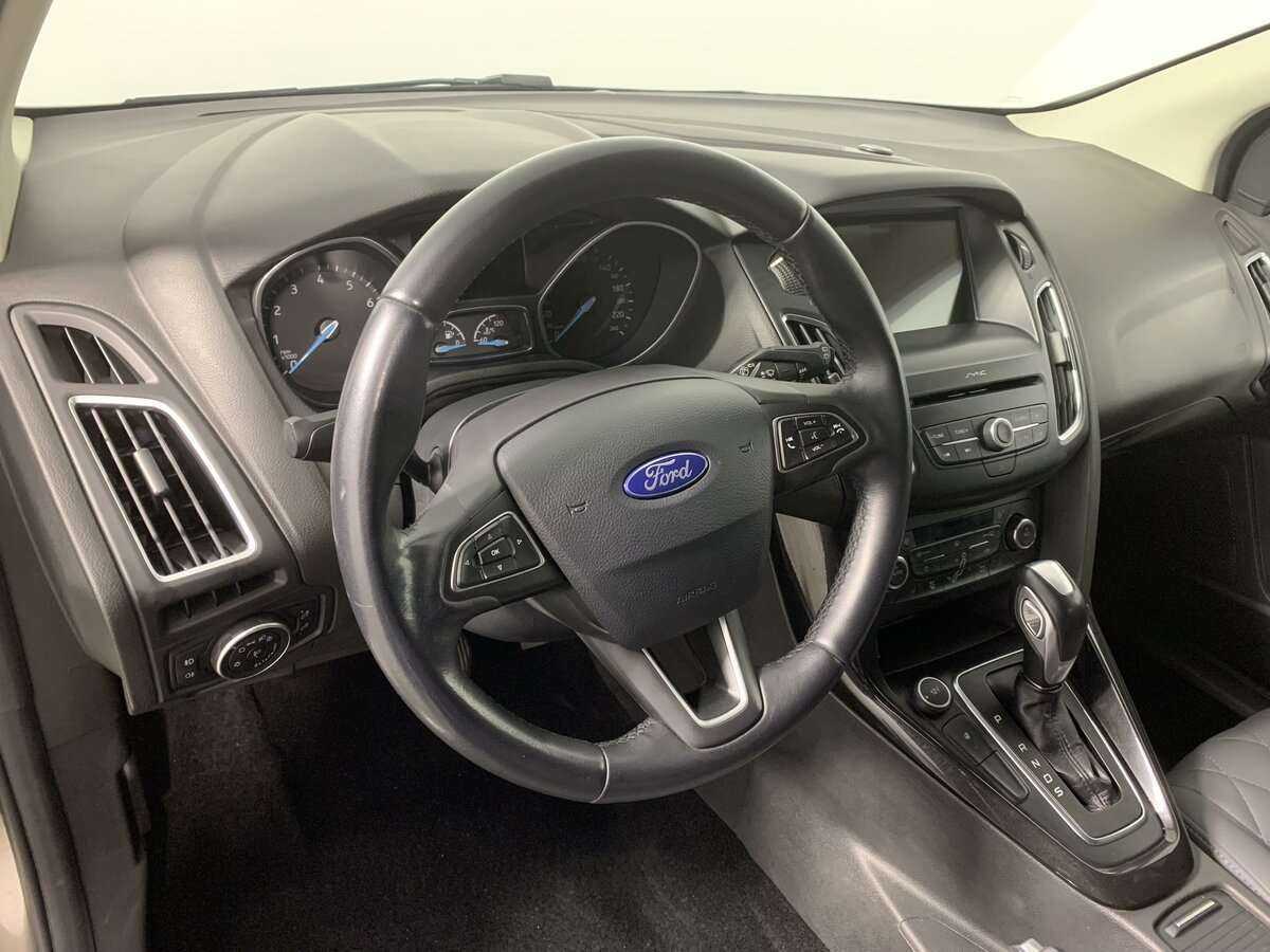 Купить Ford Focus с пробегом. Фото: #12