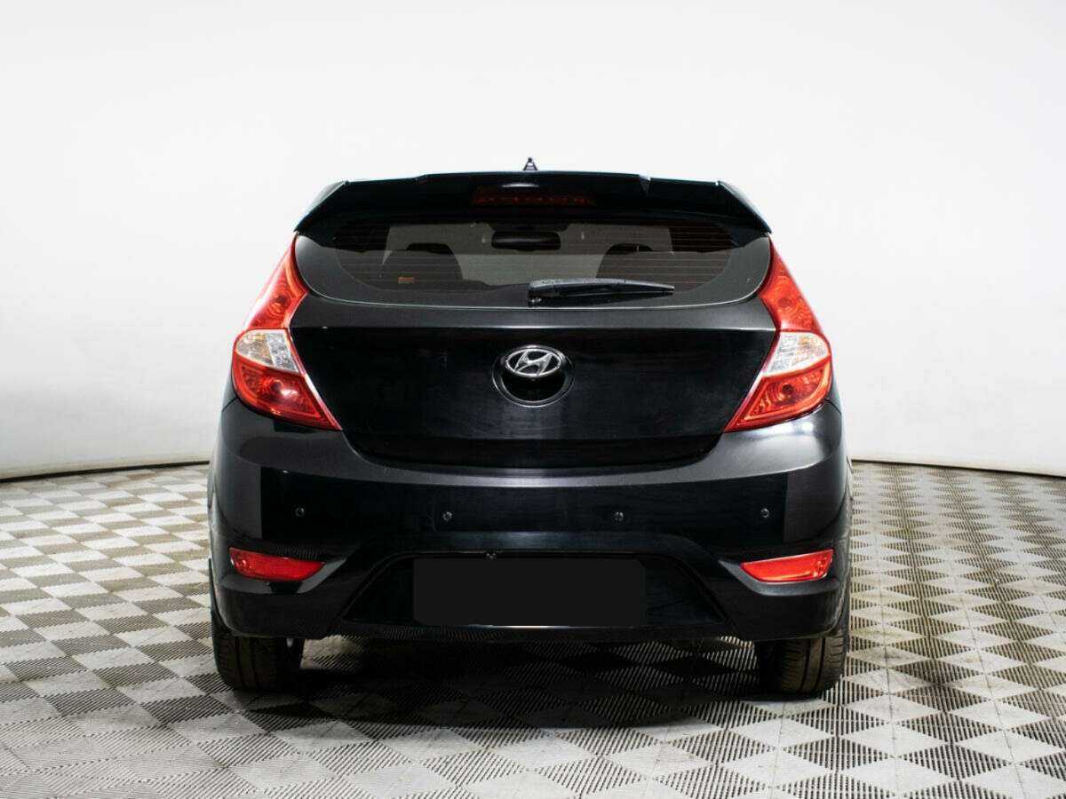 Купить Hyundai Solaris с пробегом. Фото: #4