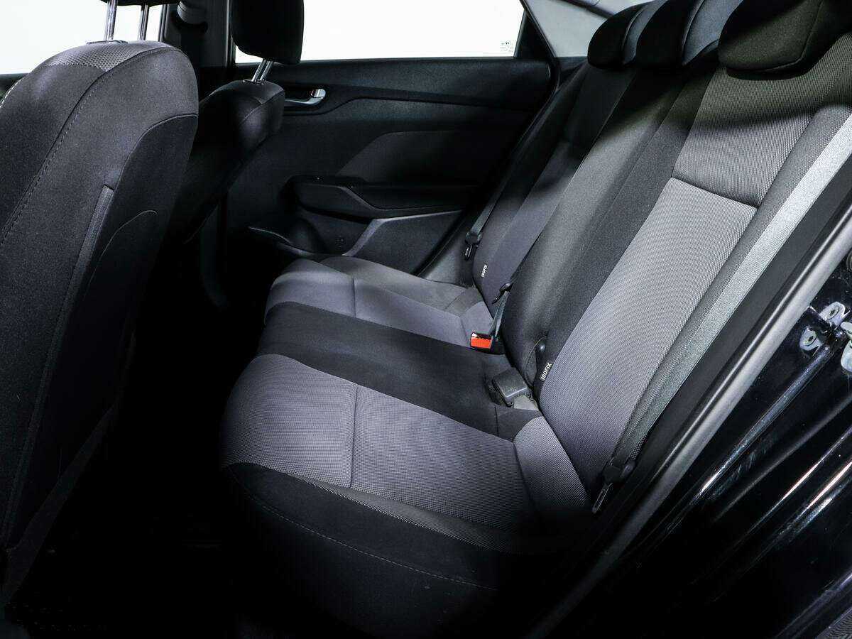 Купить Hyundai Solaris с пробегом. Фото: #7