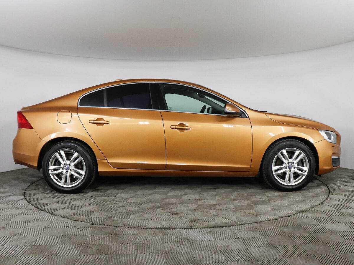 Купить Volvo S60 с пробегом. Фото: #3