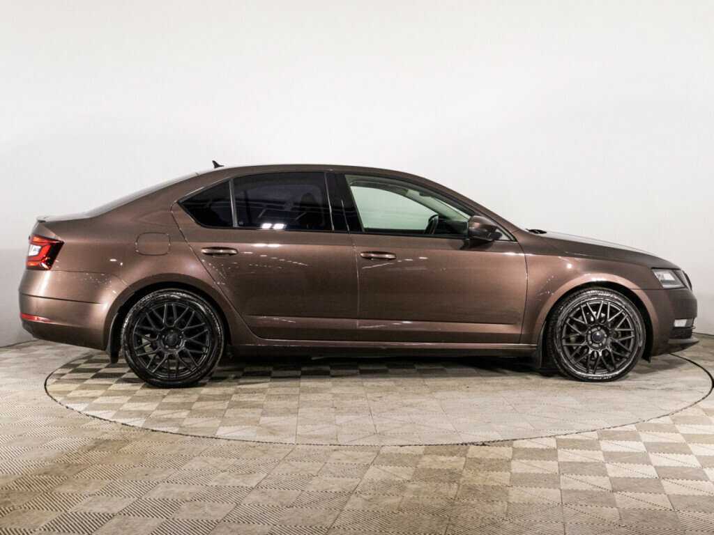 Купить Skoda Octavia с пробегом. Фото: #3