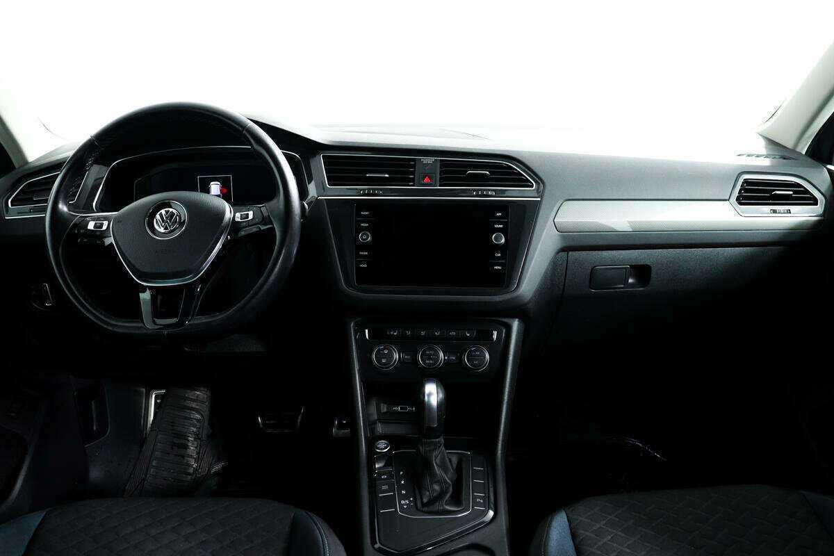 Купить Volkswagen Tiguan с пробегом. Фото: #10