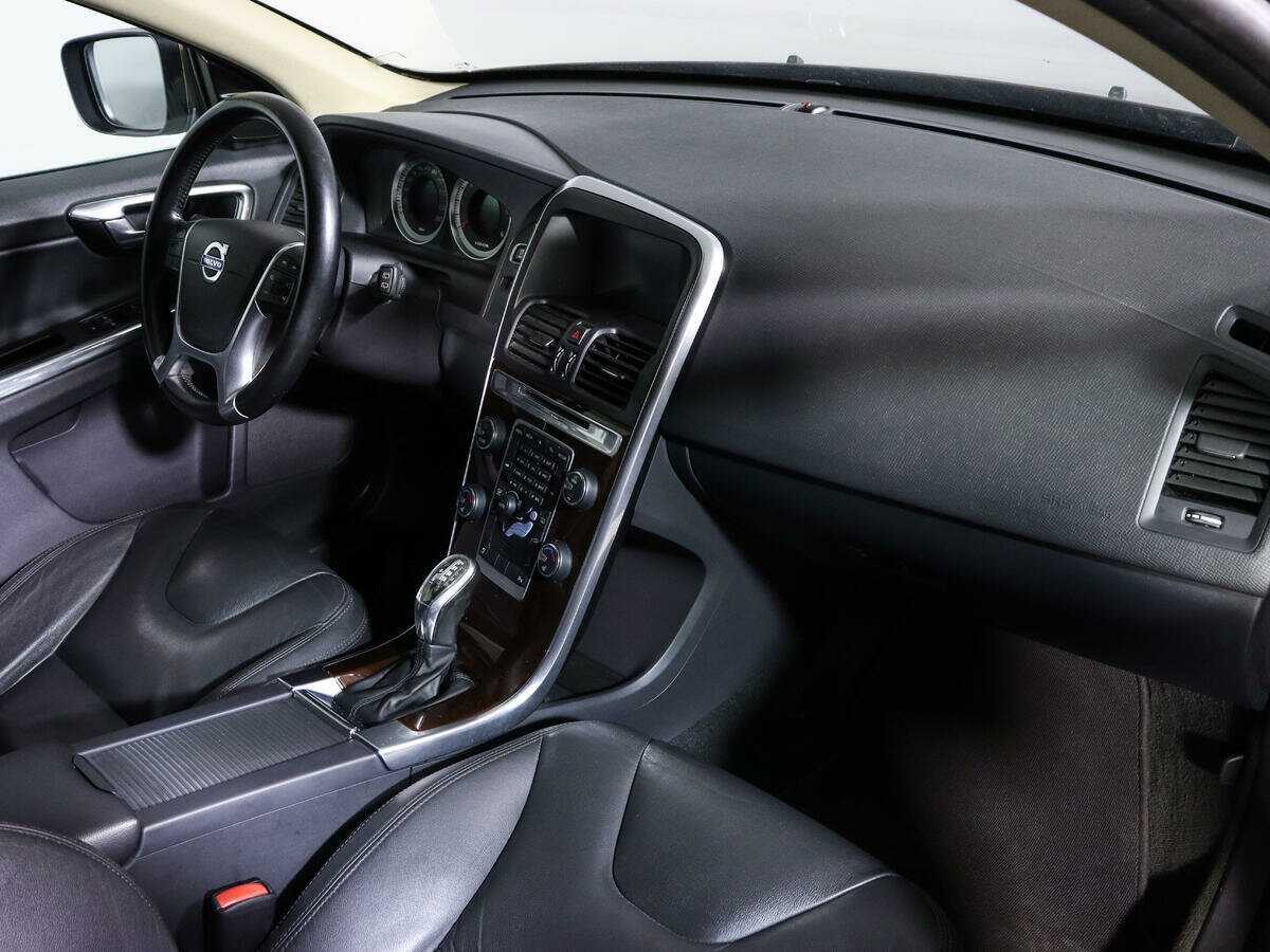 Купить Volvo XC60 с пробегом. Фото: #9