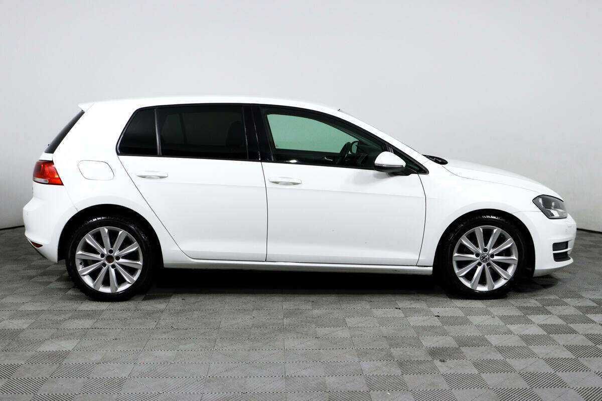 Купить Volkswagen Golf с пробегом. Фото: #3