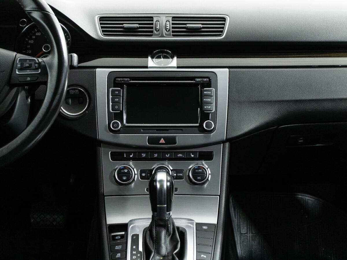 Купить Volkswagen Passat CC с пробегом. Фото: #13