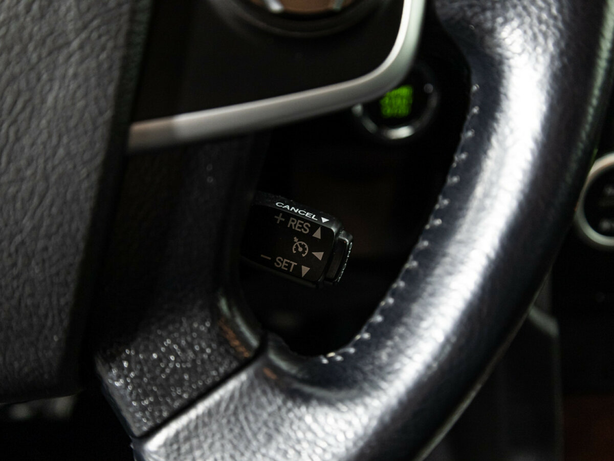 Купить Toyota Camry с пробегом. Фото: #18