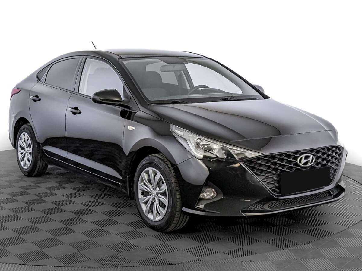 Купить Hyundai Solaris с пробегом. Фото: #2