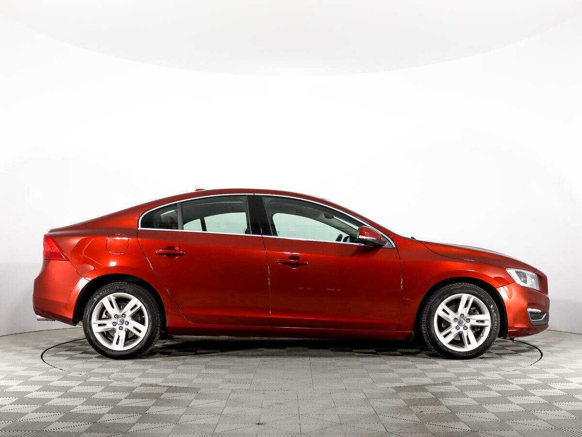 Купить Volvo S60 с пробегом. Фото: #3