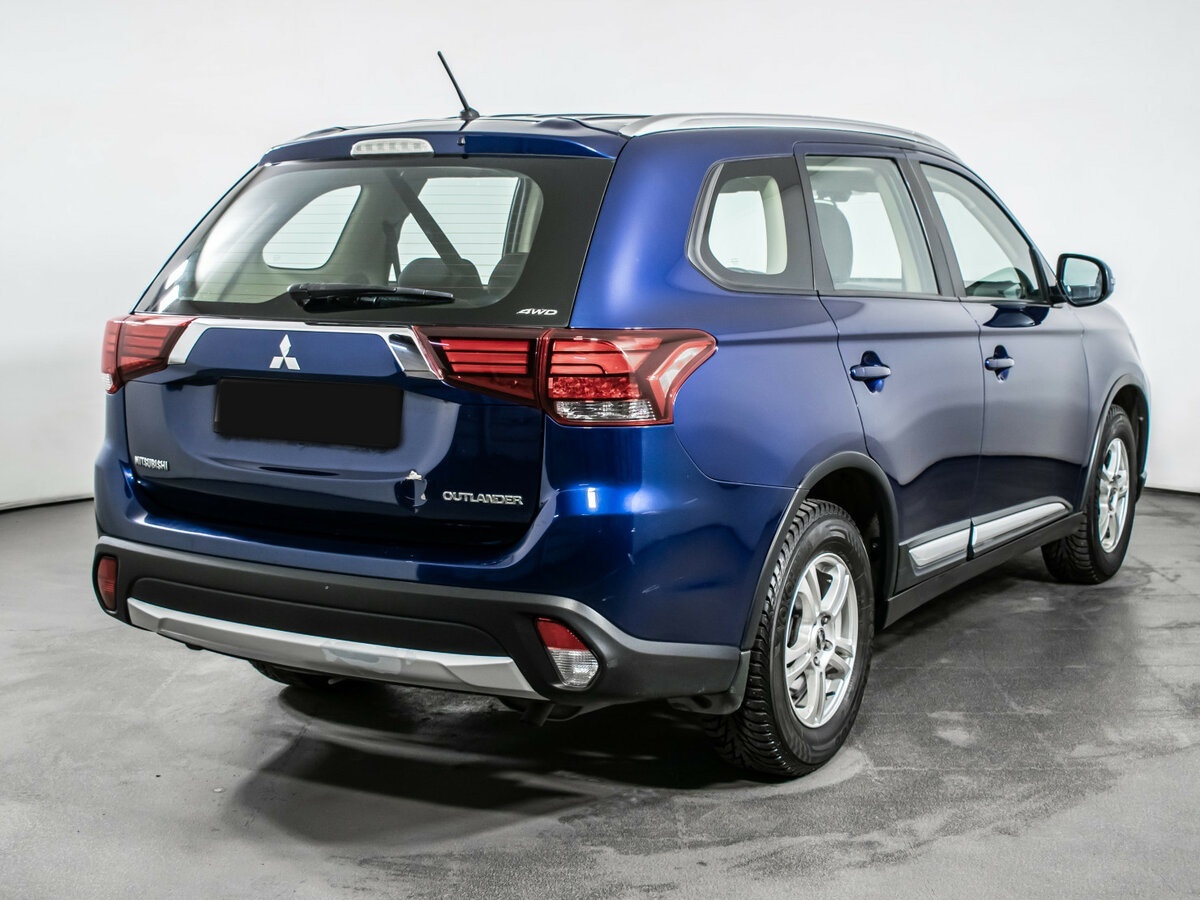 Купить Mitsubishi Outlander с пробегом. Фото: #4