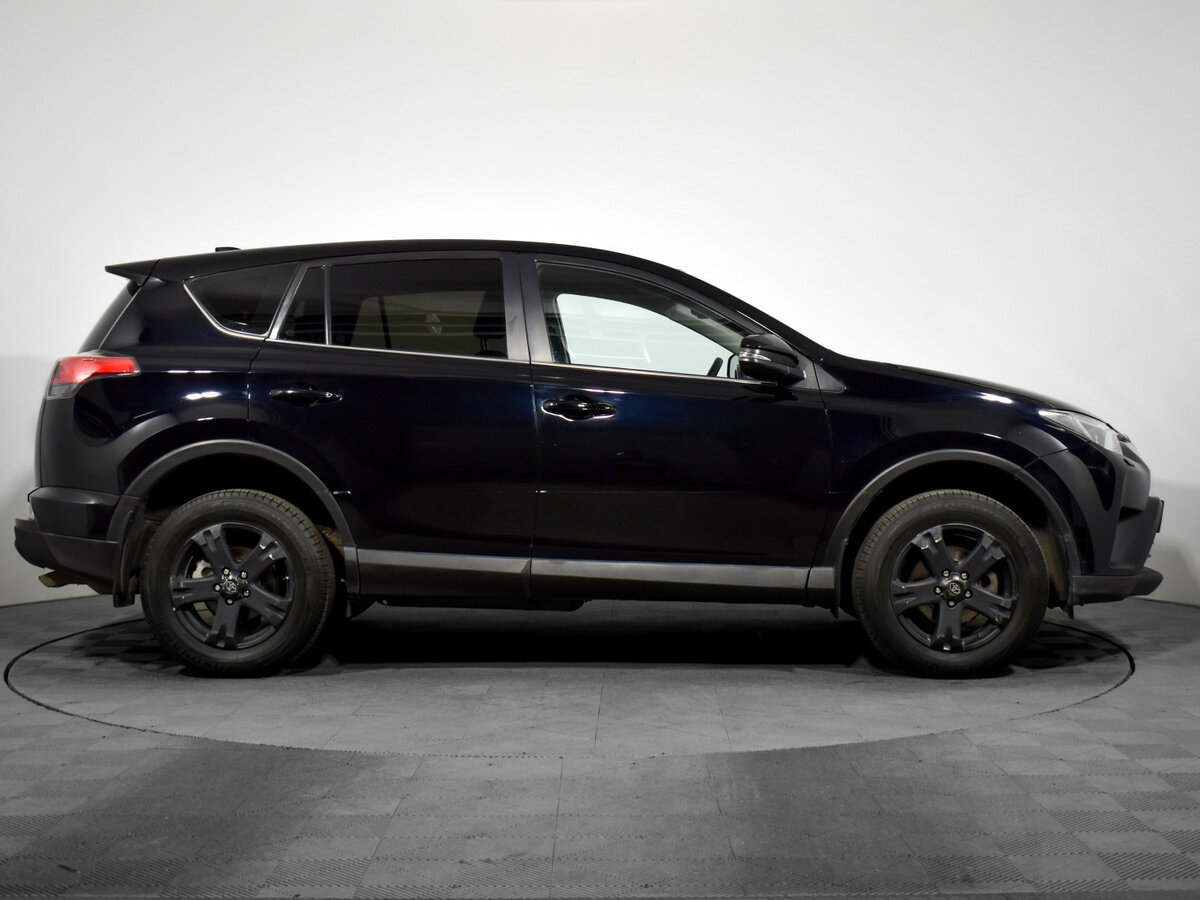 Купить Toyota RAV4 с пробегом. Фото: #3