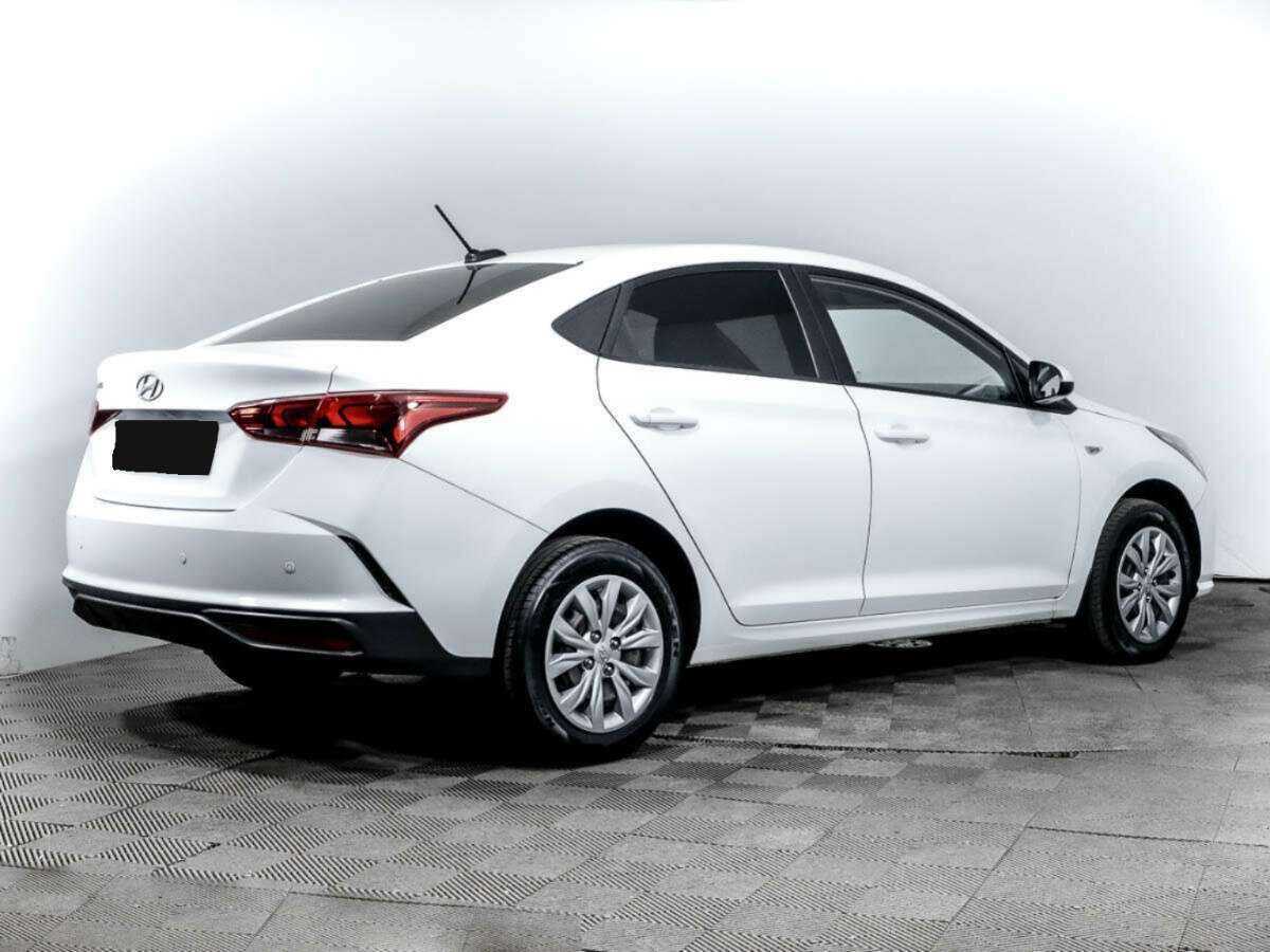Купить Hyundai Solaris с пробегом. Фото: #3