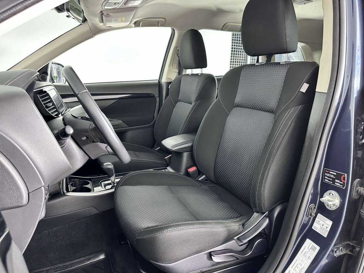 Купить Mitsubishi Outlander с пробегом. Фото: #10